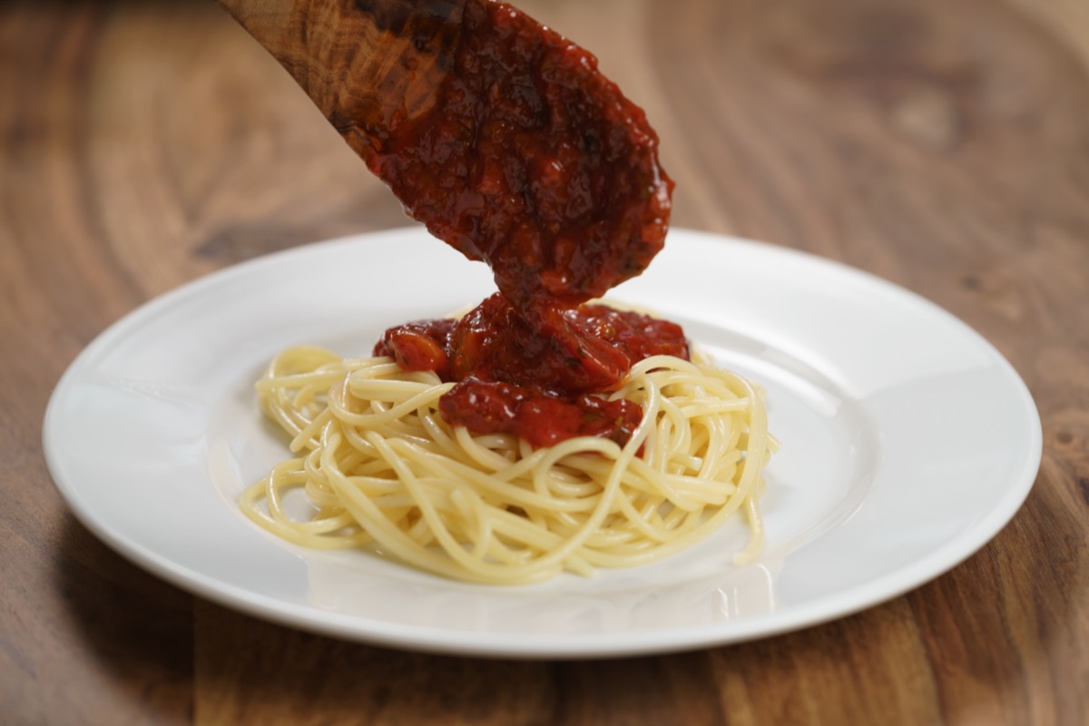 Bolognese sauce on spaghetti.