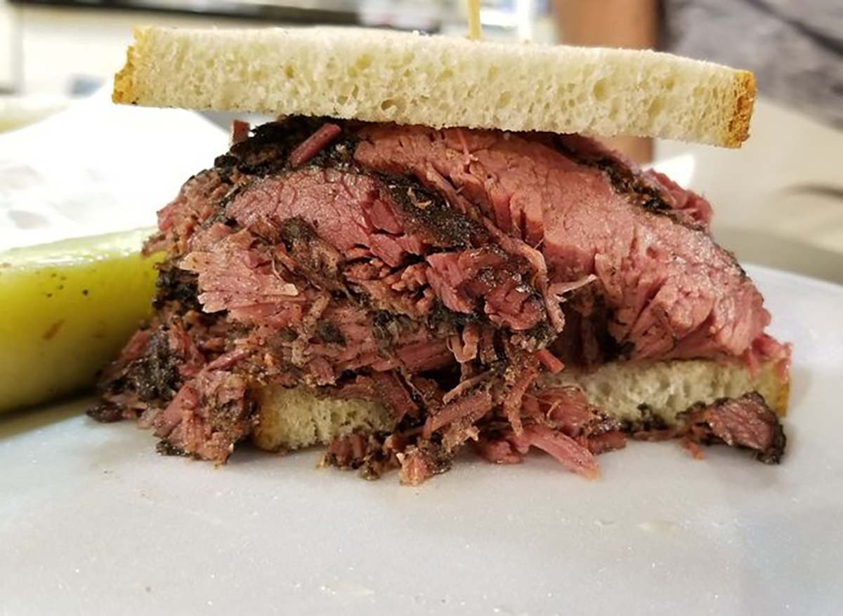 pastrami sandwich with pickle