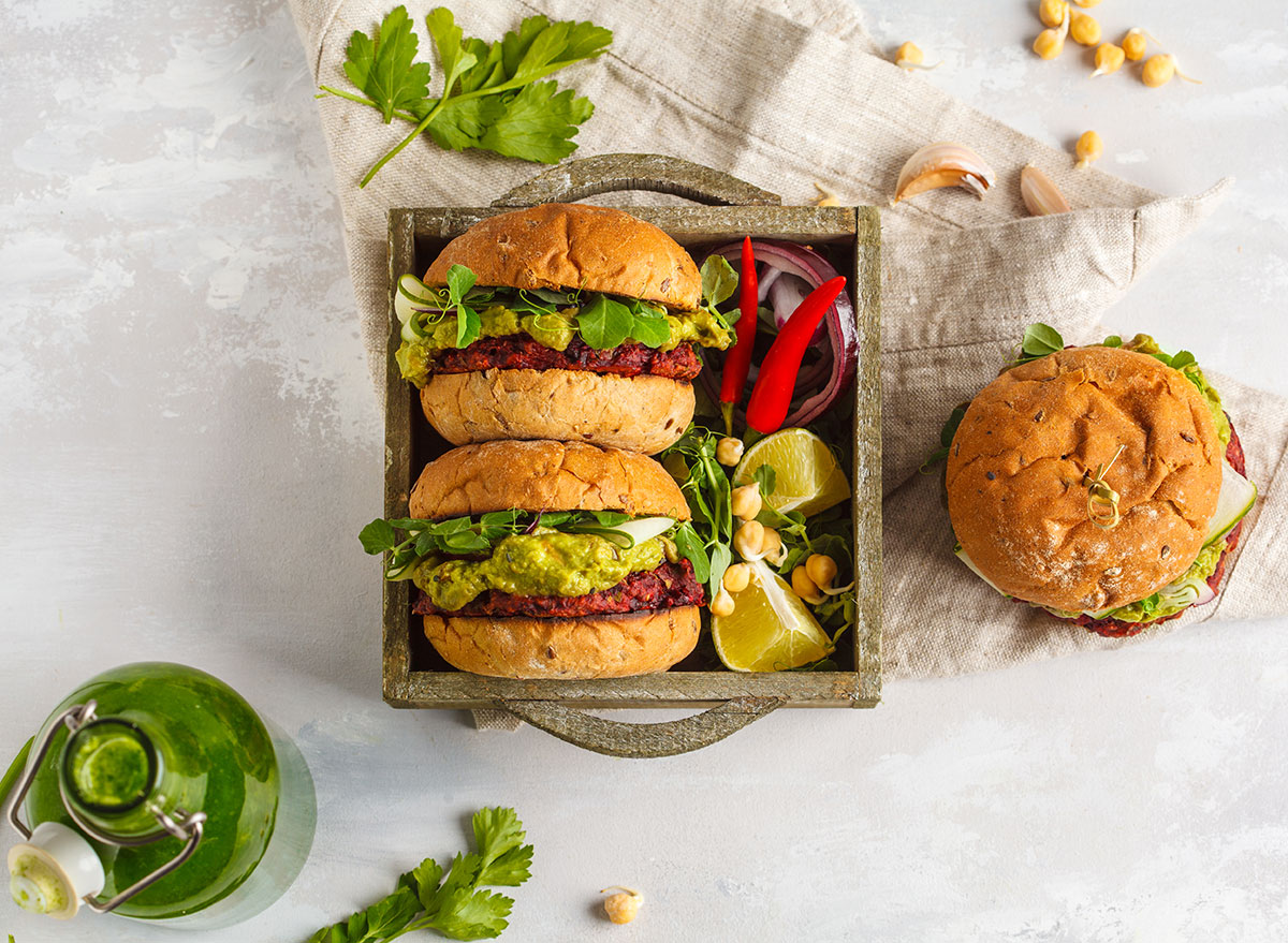 veggie burger guacamole