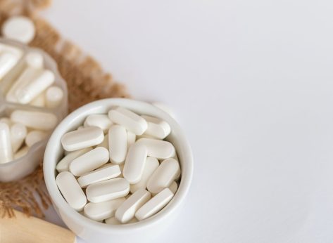 6 Best Supplements For Your Eyes, Say Experts