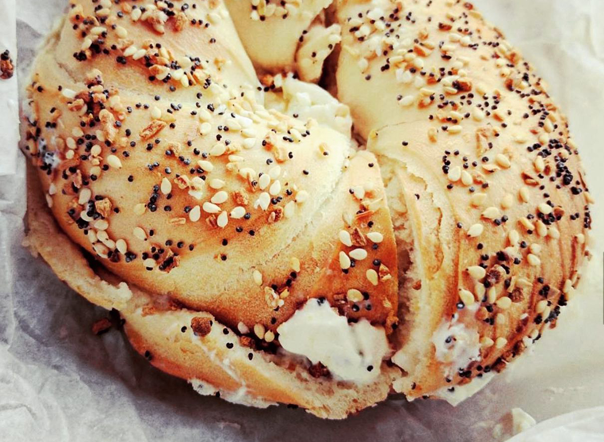 everything bagel with cream cheese