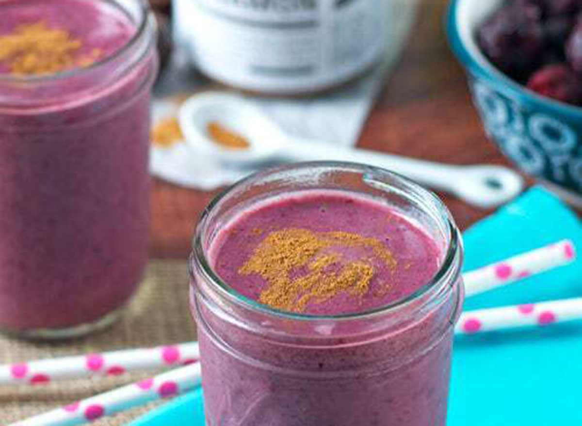 blackberry cinnamon smoothie