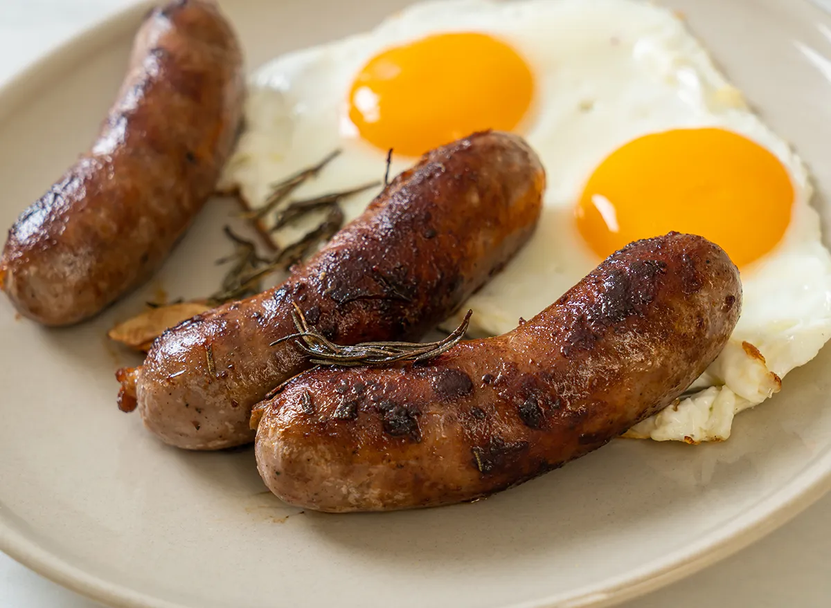 breakfast sausage links with fried eggs