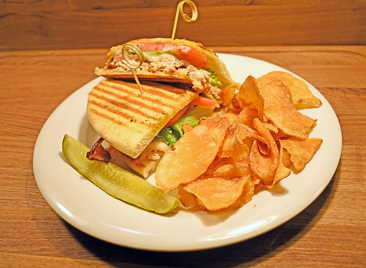 chicken chipotle panini with chips and pickle