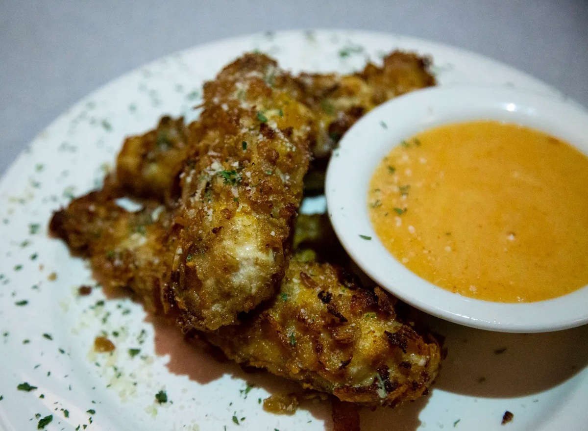 chicken tenders and dip