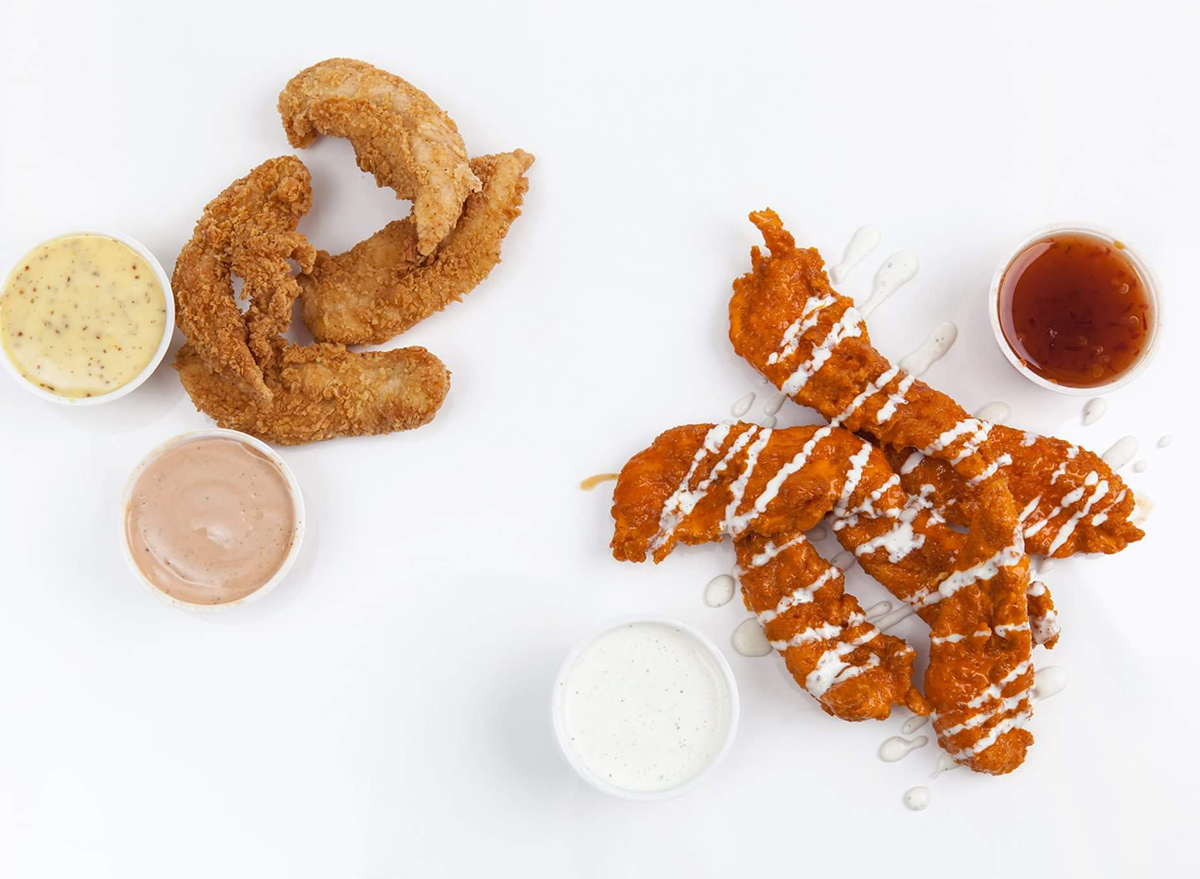 chicken fingers with dipping sauces