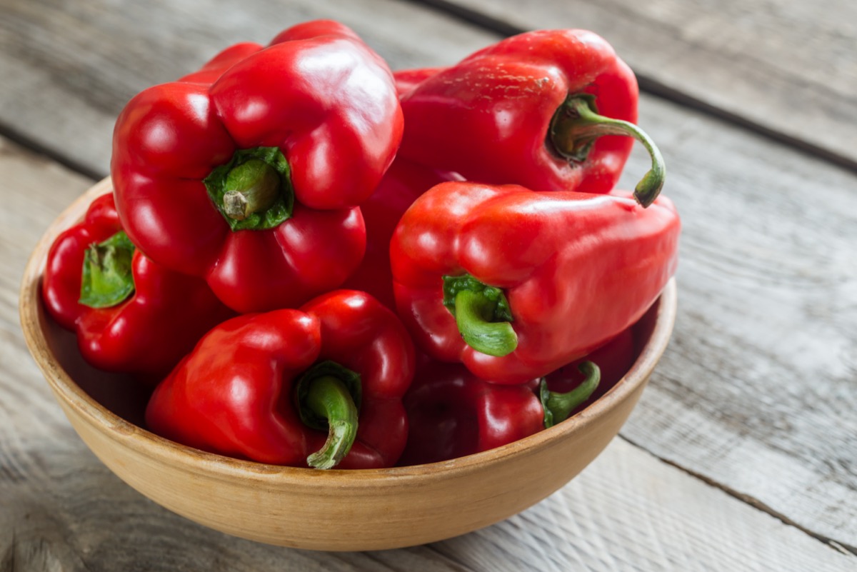 Bell Pepper Nutrition Benefits and Drawbacks—Plus Recipes to Try