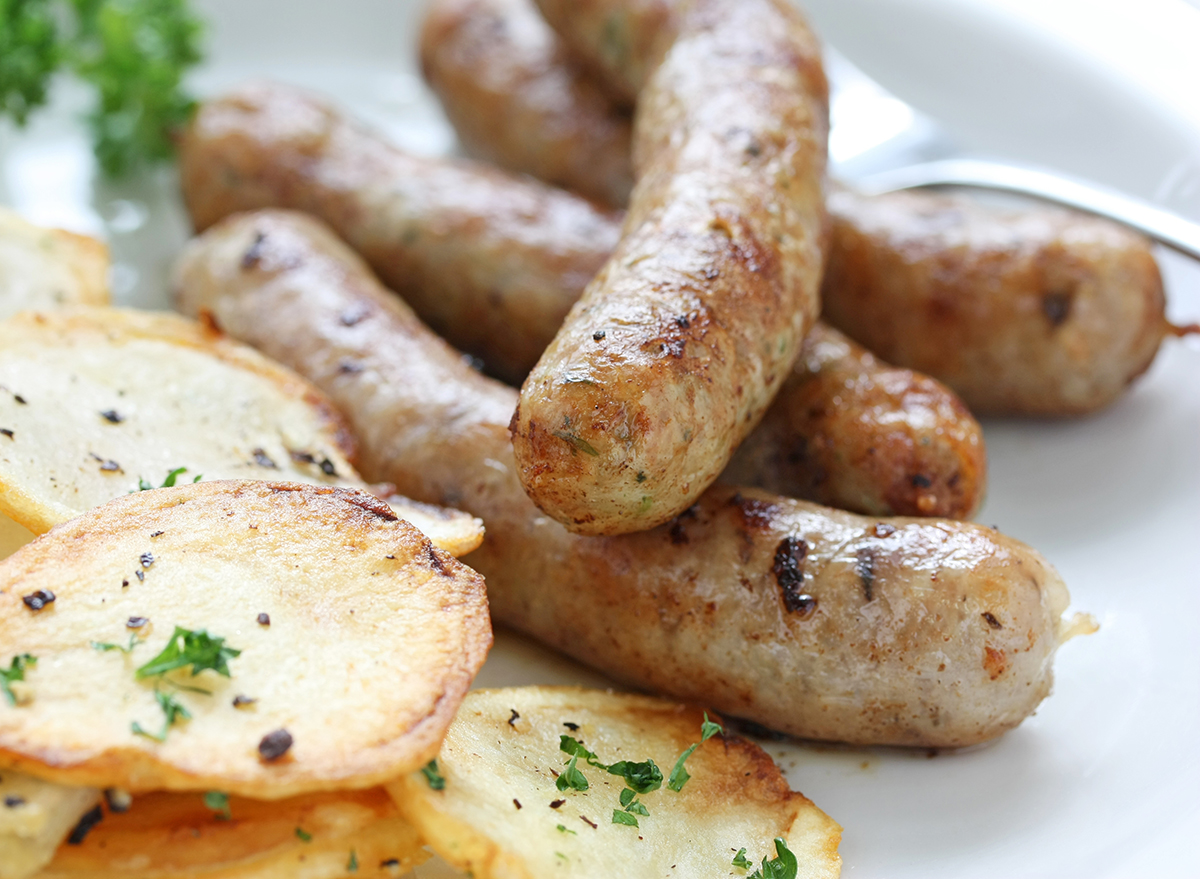potatoes with sausage links