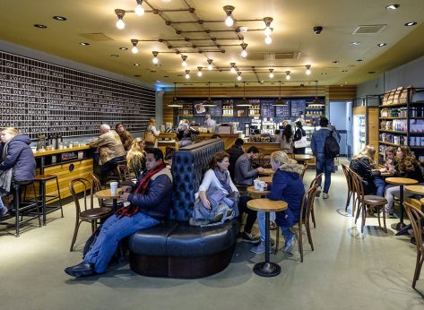 America's Largest Coffee Chain Is Expanding Again