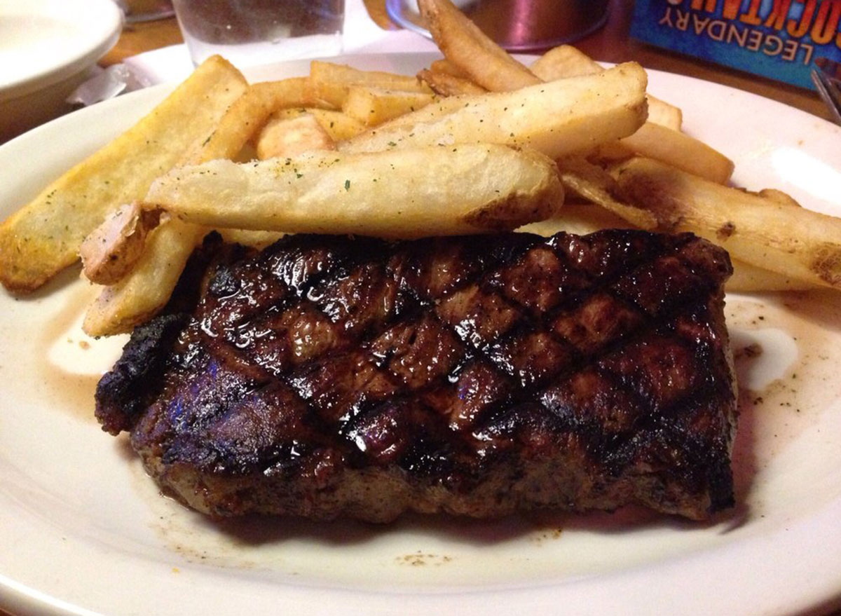 8 Secrets Texas Roadhouse Employees Don’t Want You to Know — Eat This