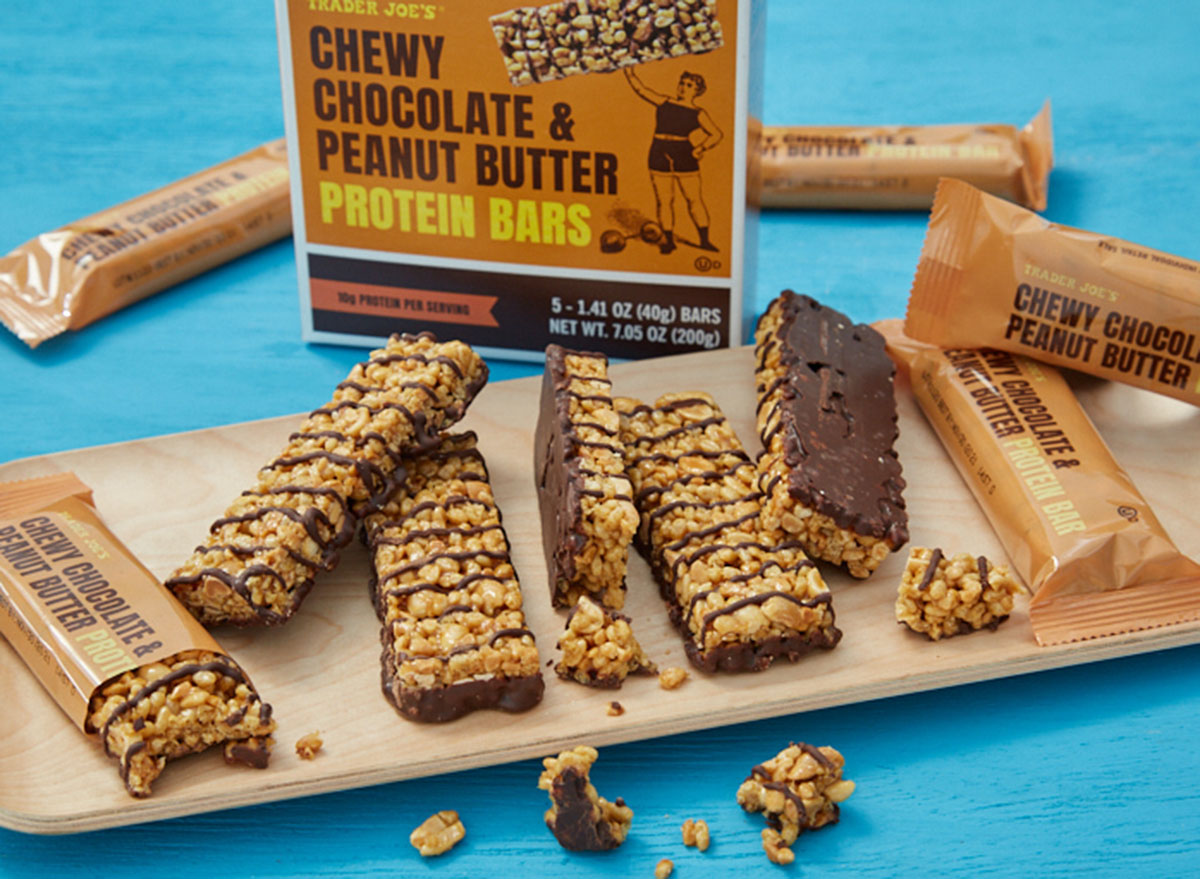 trader joes chewy protein bars