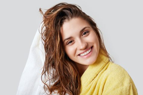 Showering Mistakes That Are Ruining Your Hair