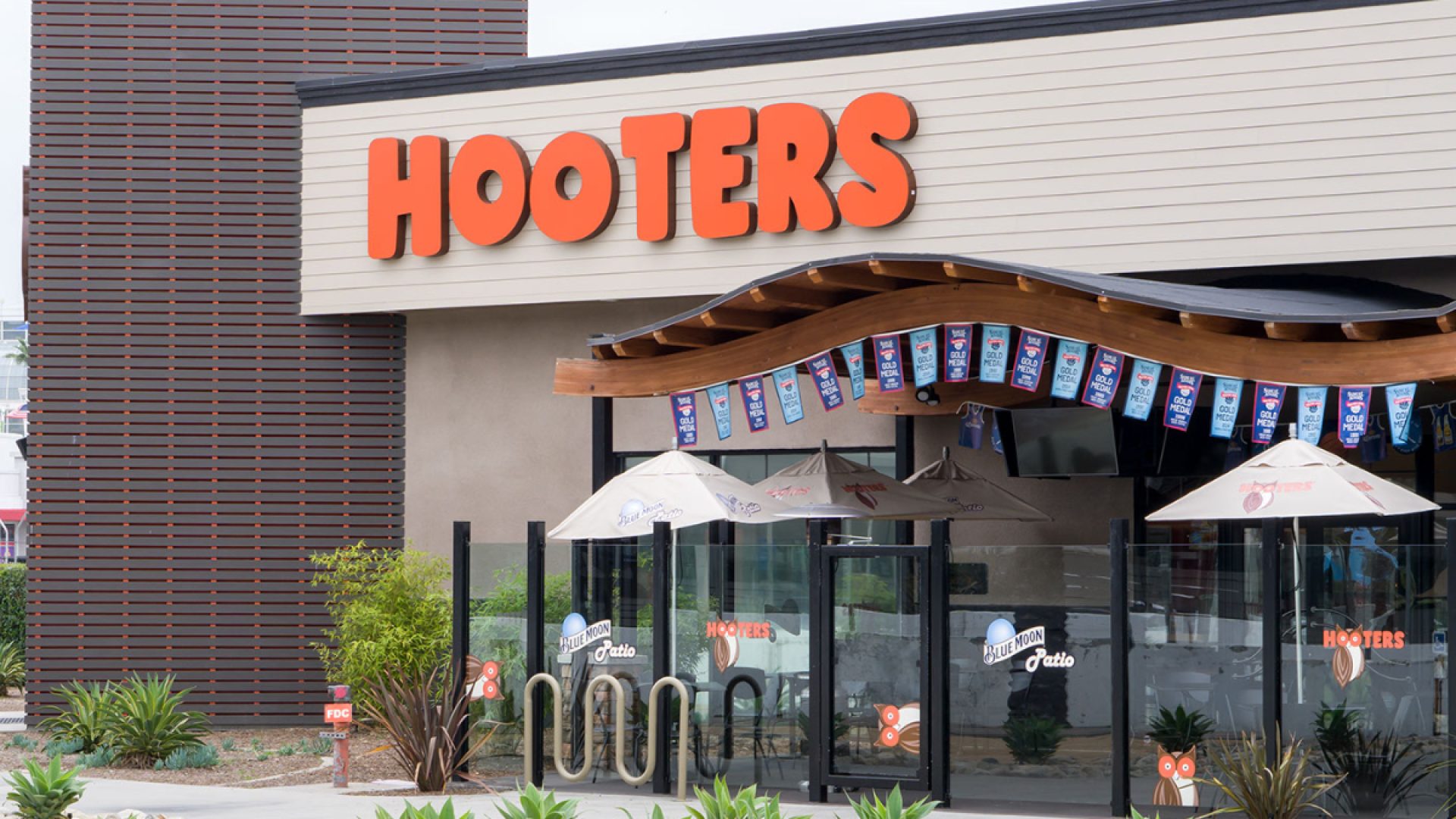 Hooters' New Restaurant Chain Is Opening 50 New Locations in This State