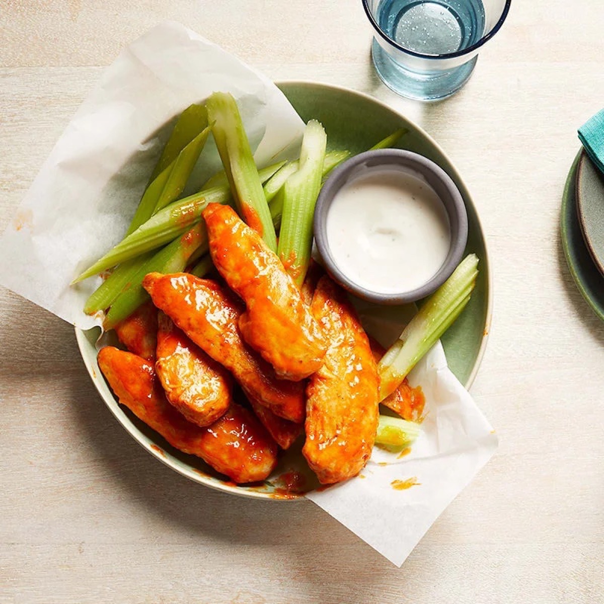 buffalo chicken fingers with celery and blue cheese