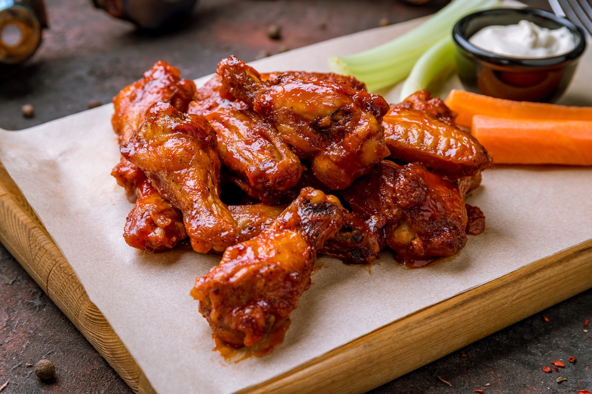 chicken wings with carrots and celery