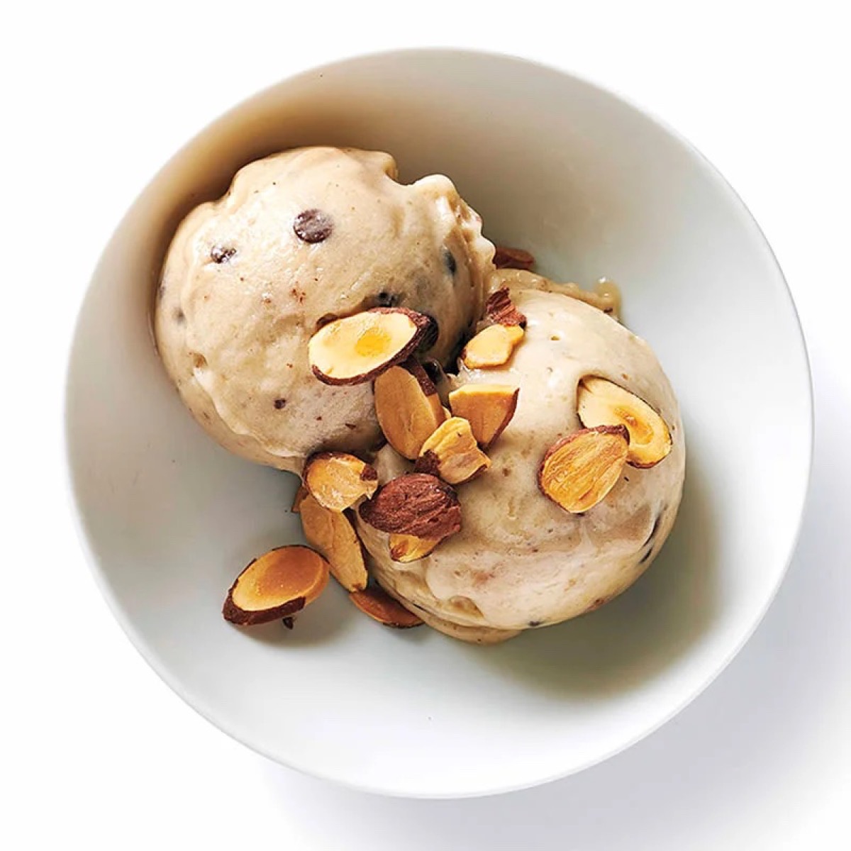 banana ice cream with almonds