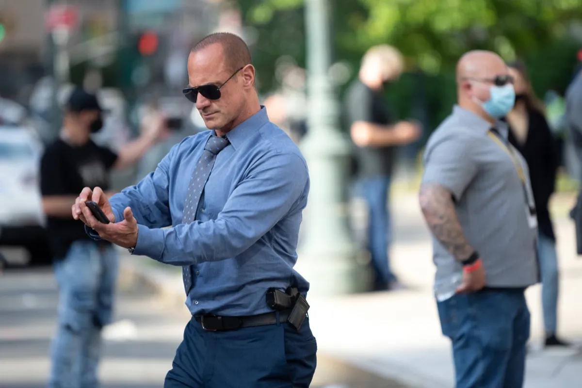 chris meloni taking a selfie