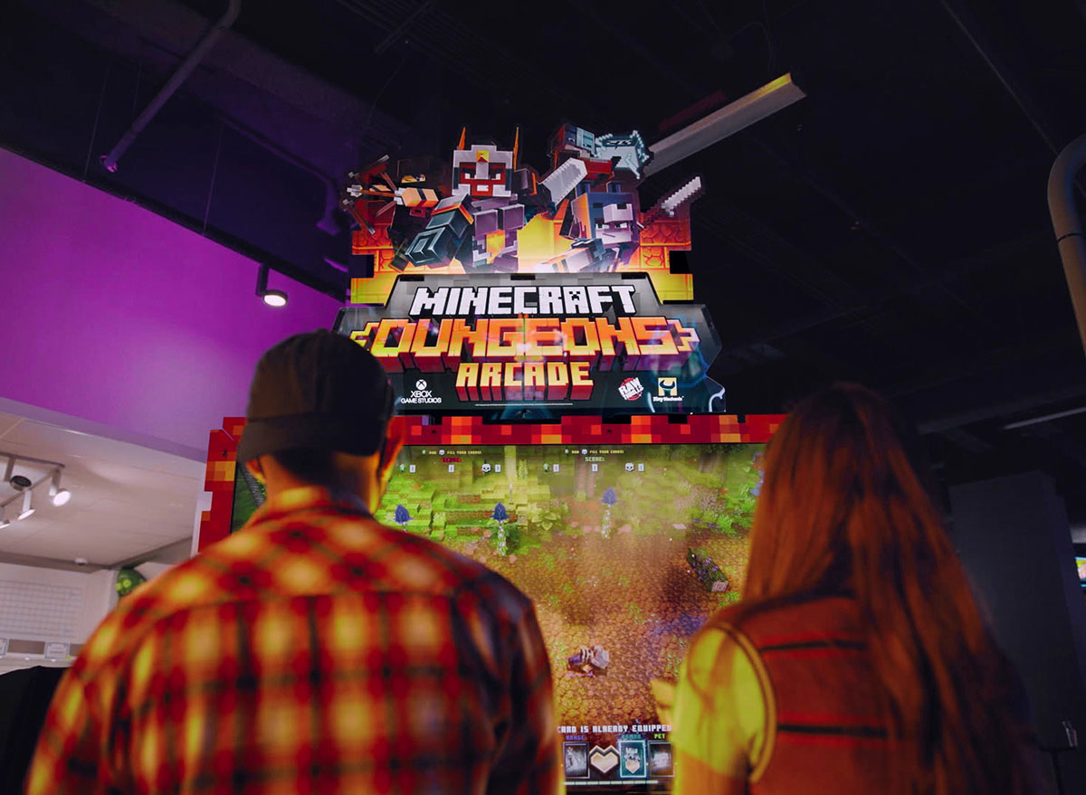 dave busters mind craft arcade