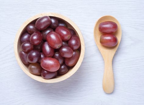 One Major Side Effect of Eating Grapes