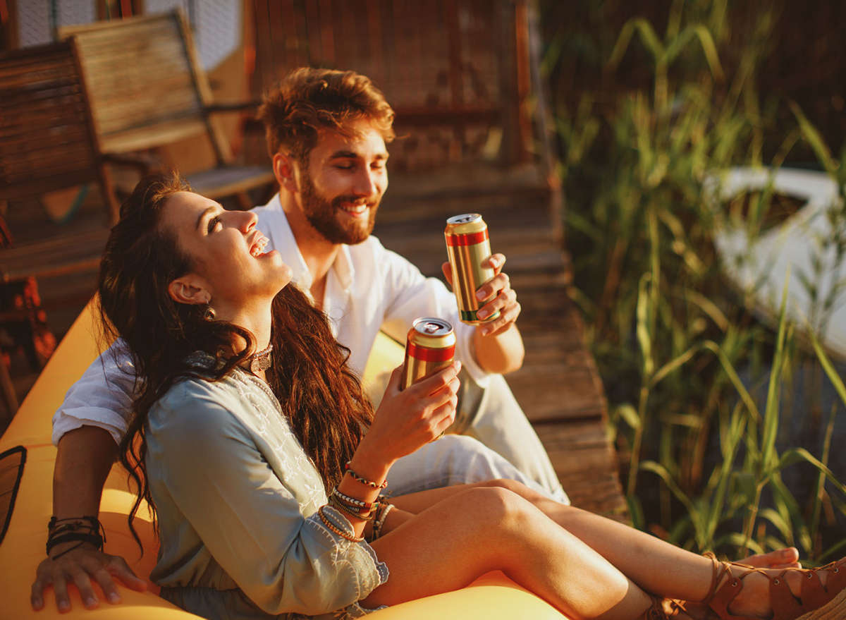 One Major Side Effect of Drinking Alcohol on an Empty Stomach