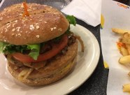 The 1 Healthiest Fast Food Burger Order According To Nutritionists