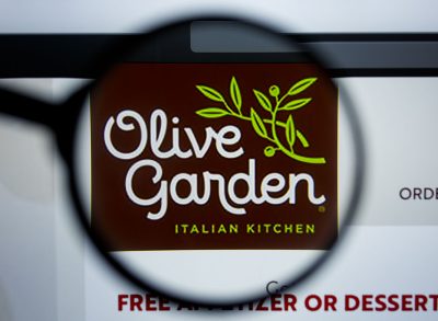 10 Controversial Secrets About Olive Garden's Food, According To an Employee