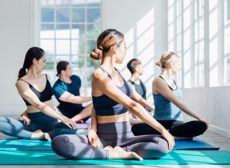 5 Side Effects of Doing Yoga Before Breakfast