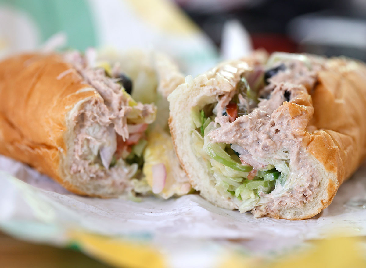 subway tuna sandwich