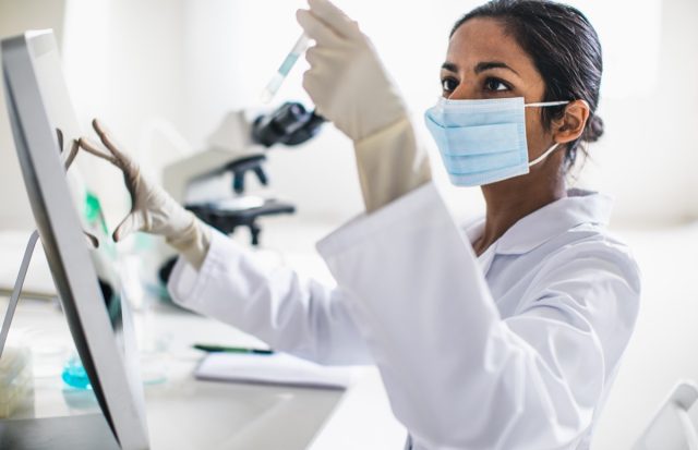 Scientist working in the laboratory