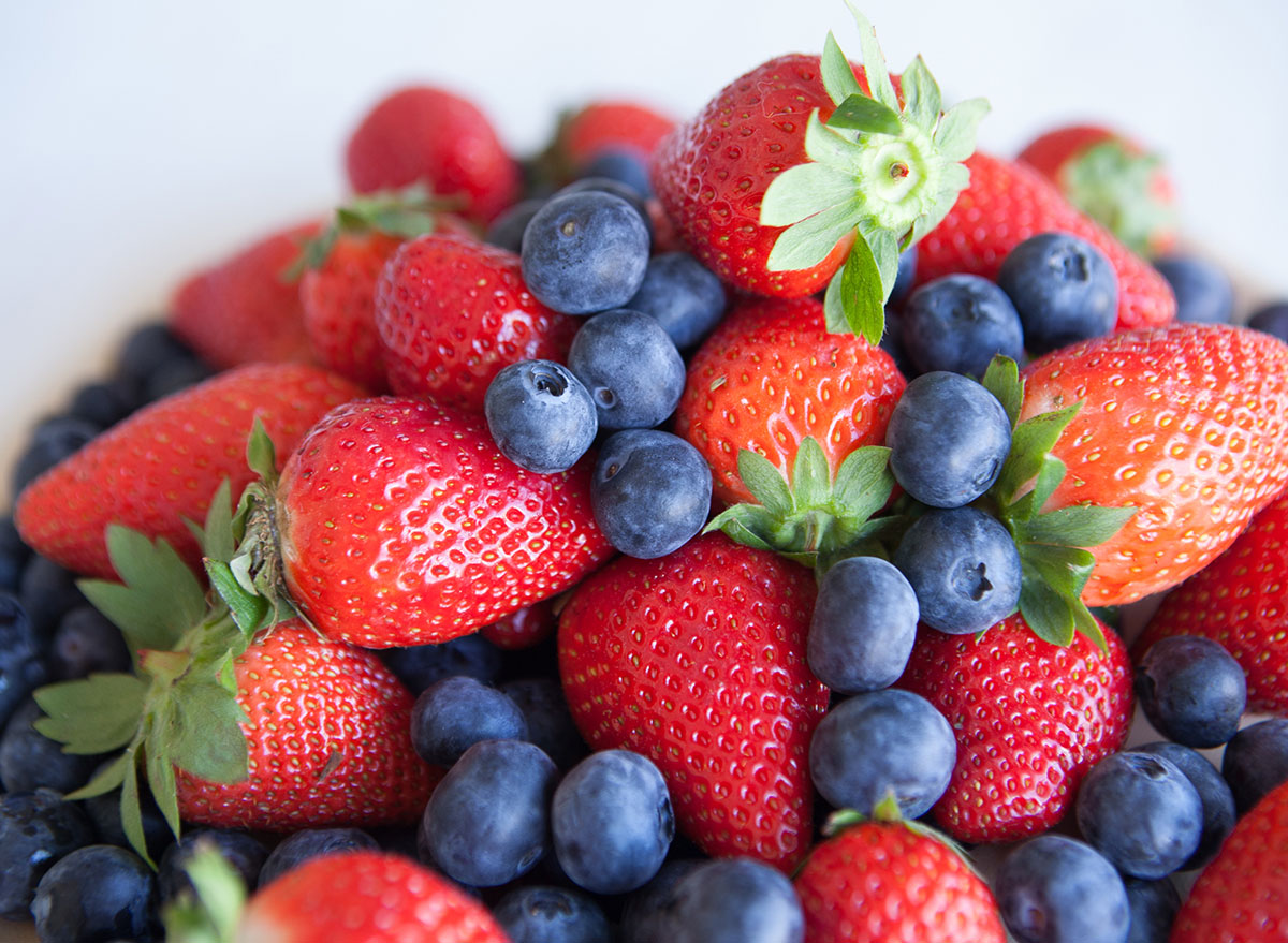 mixed berries