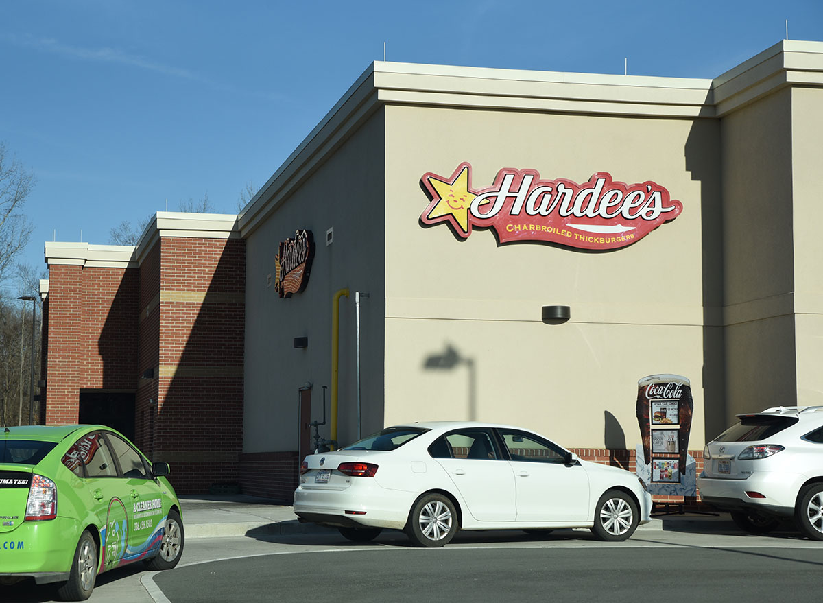 hardees drive thru