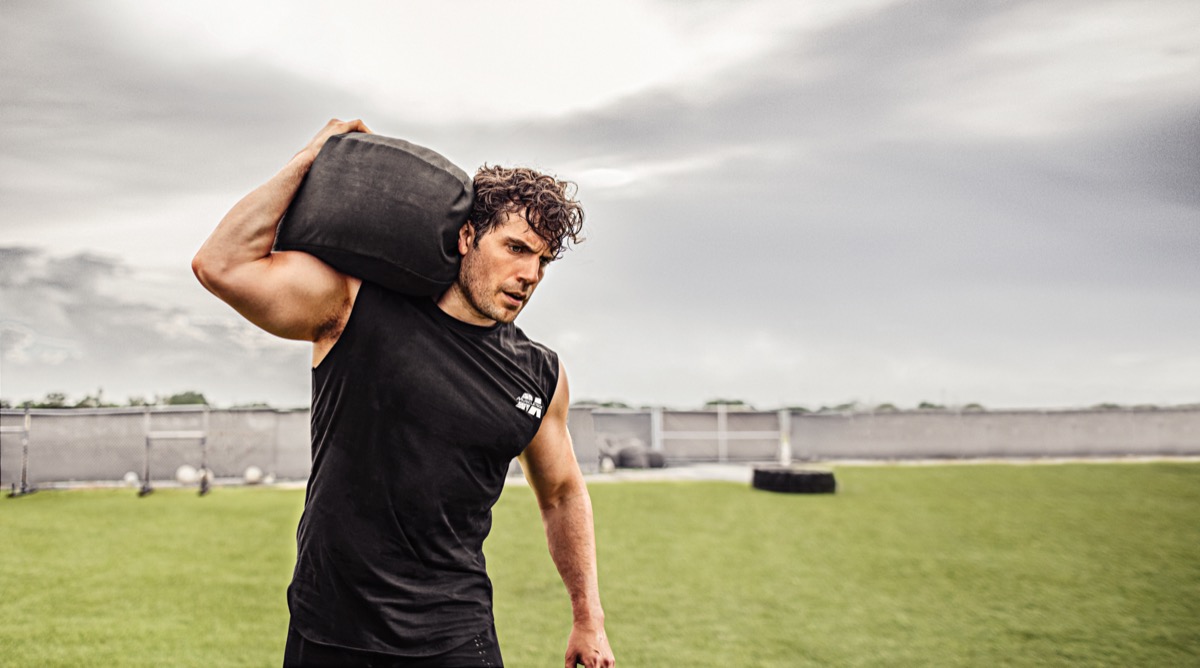 Henry Cavill working out