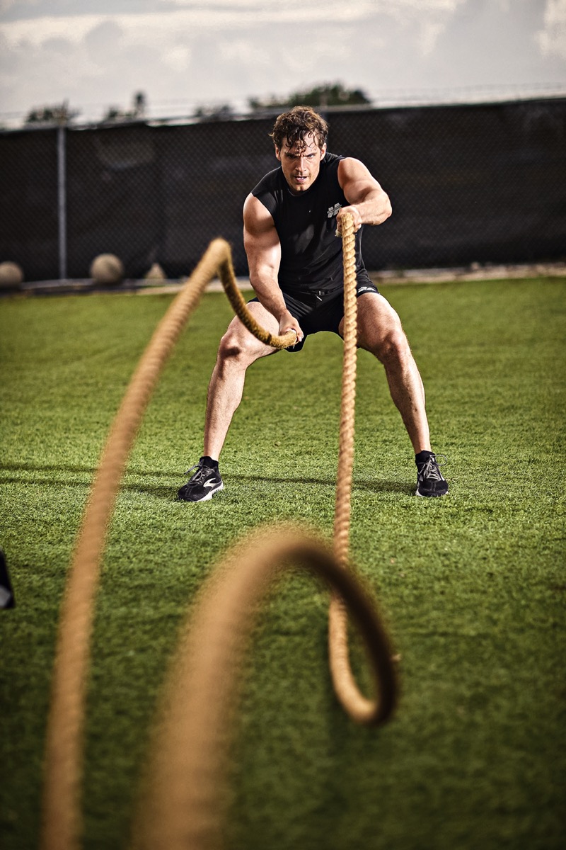 Henry Cavill working out