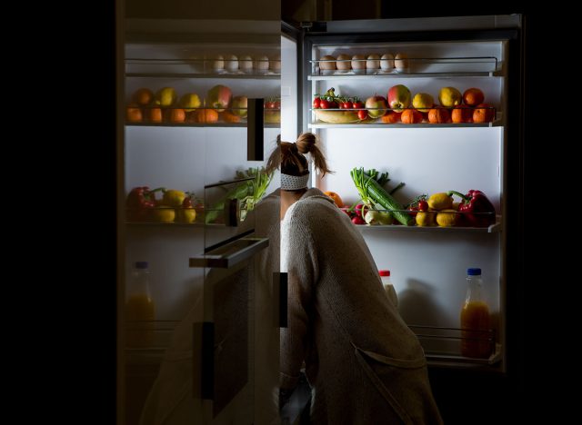 looking in fridge, diet mistakes concept