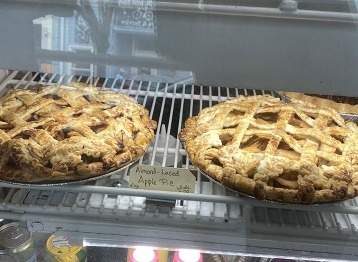 louisiana windowsill pies