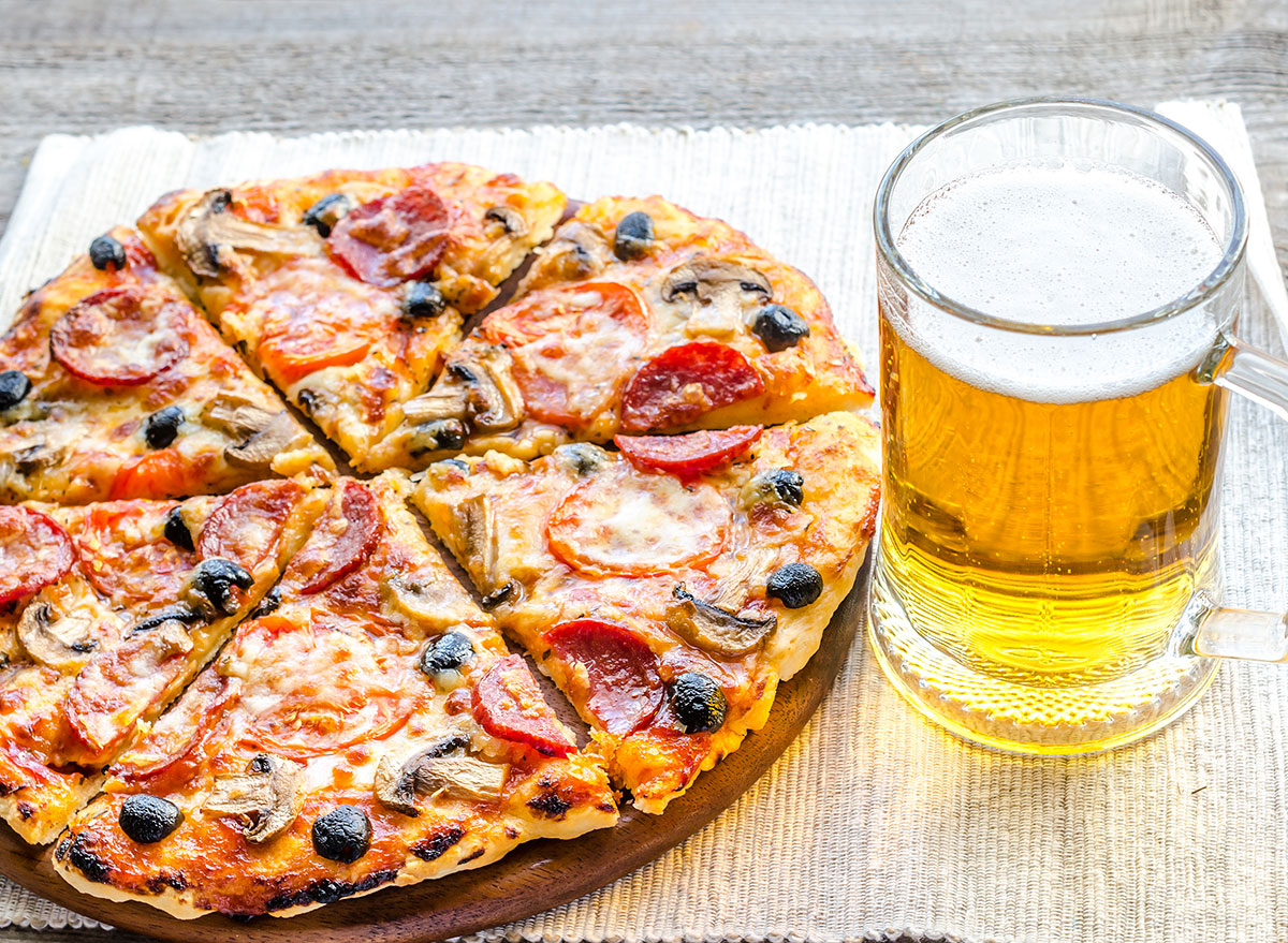 pizza beer