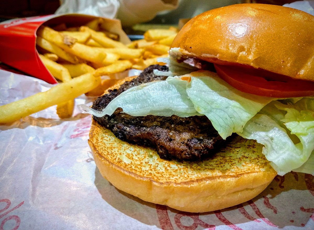 Nationally-recognized Papa's Burgers Announces Second Location