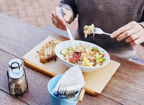 Tricks to Eat Your Way to a Flatter Stomach