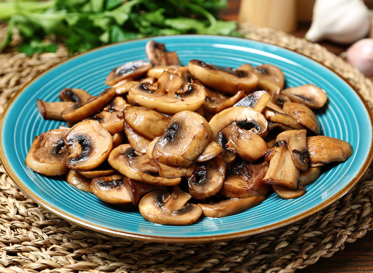 mushroom plate