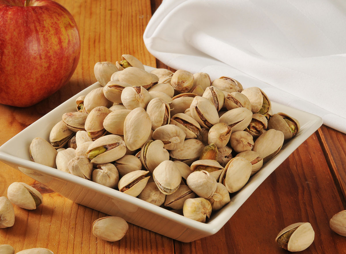 pistachios apples