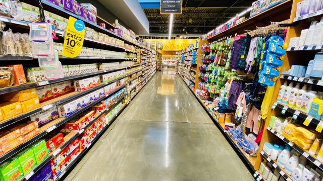 These Are the Top Grocery Trends for 2022, One Major Chain ...