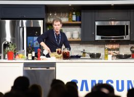 Bobby Flay Allegedly Left Food Network Over Guy Fieri's Paycheck