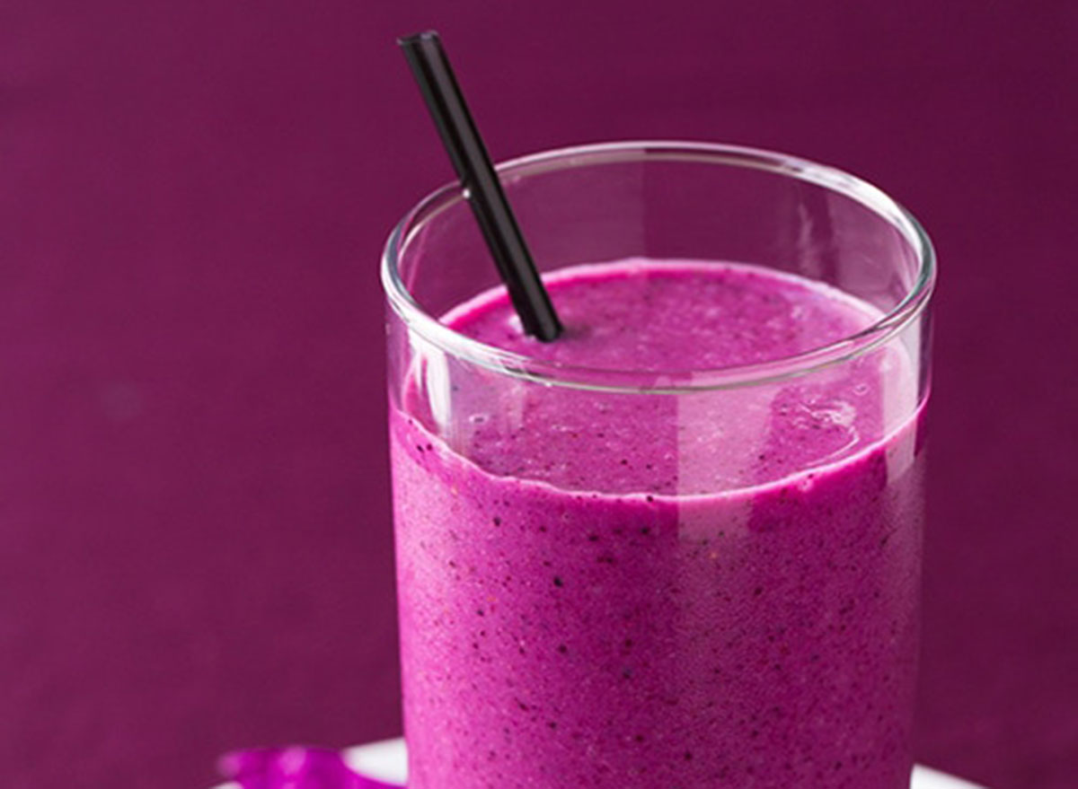 cabbage berry smoothie