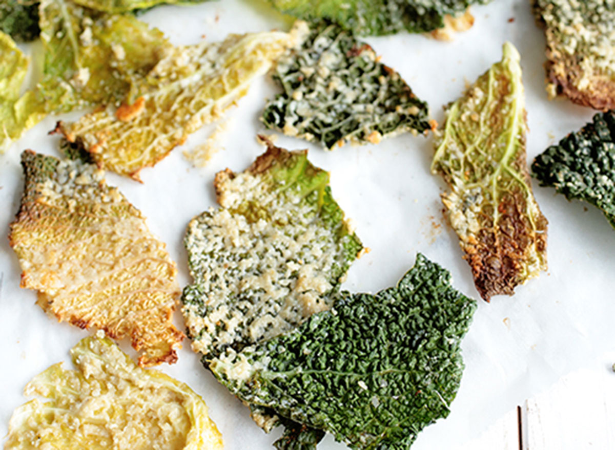 cheesy savoy cabbage chips