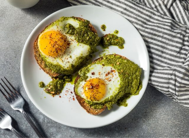 pesto eggs