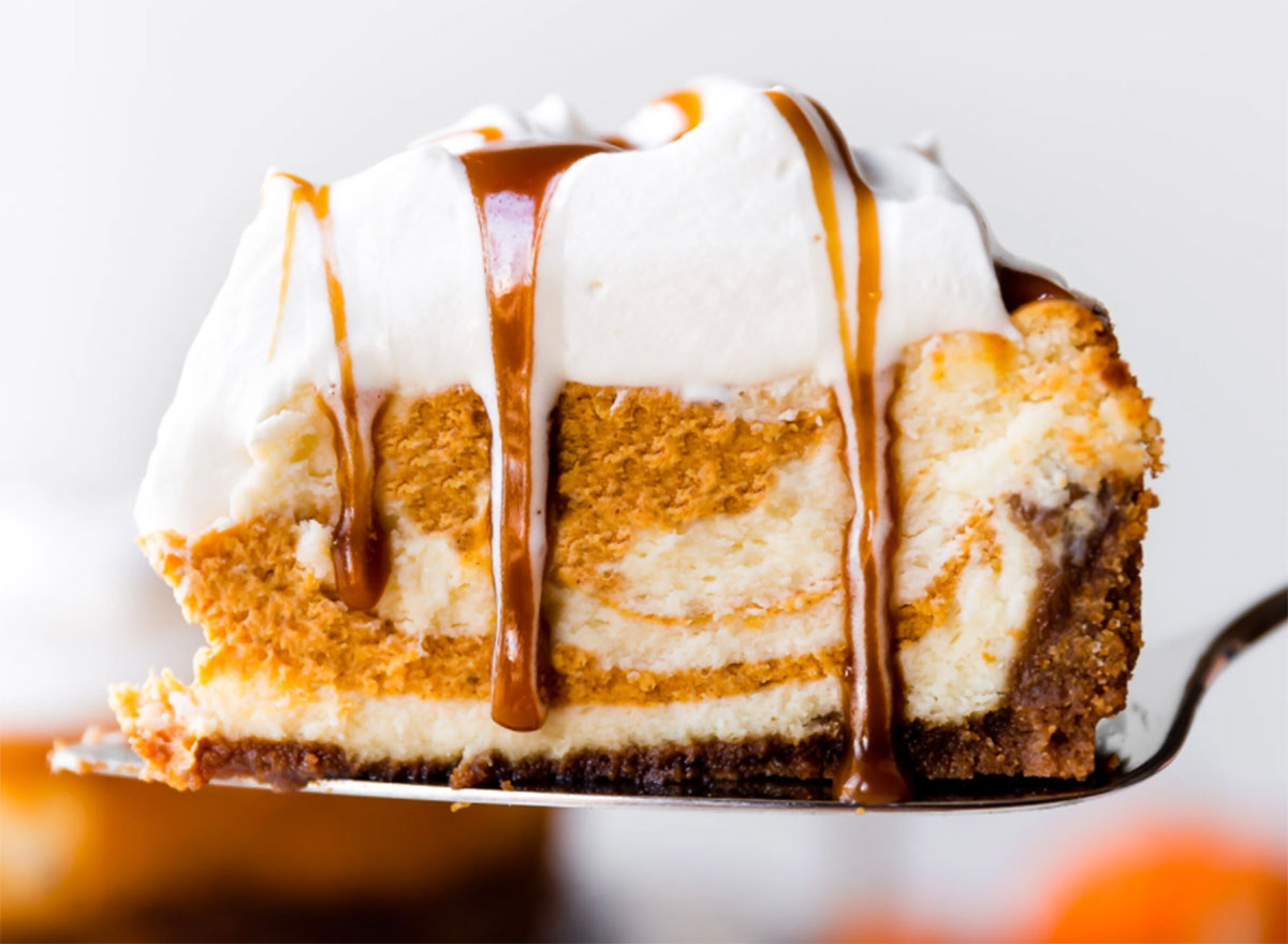 pumpkin swirl cheesecake