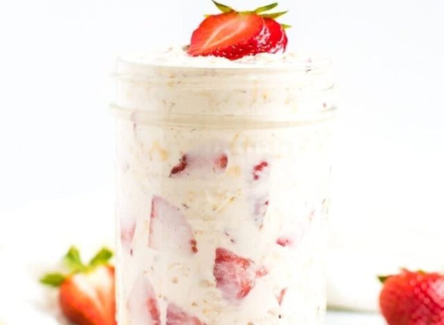 Strawberry Overnight Oats