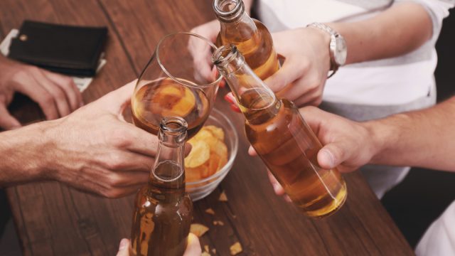 4 Worst Drinking Habits For A Lean Body Say Nutritionists Eat This Not That