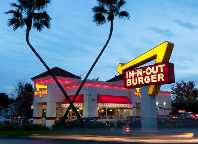 in n out exterior