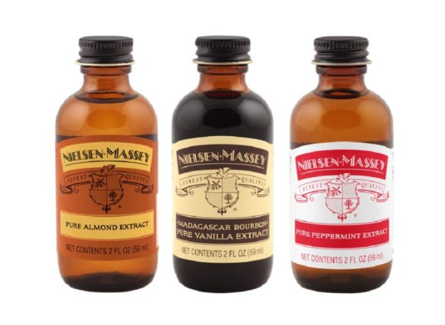 neilsen massey holiday flavors set